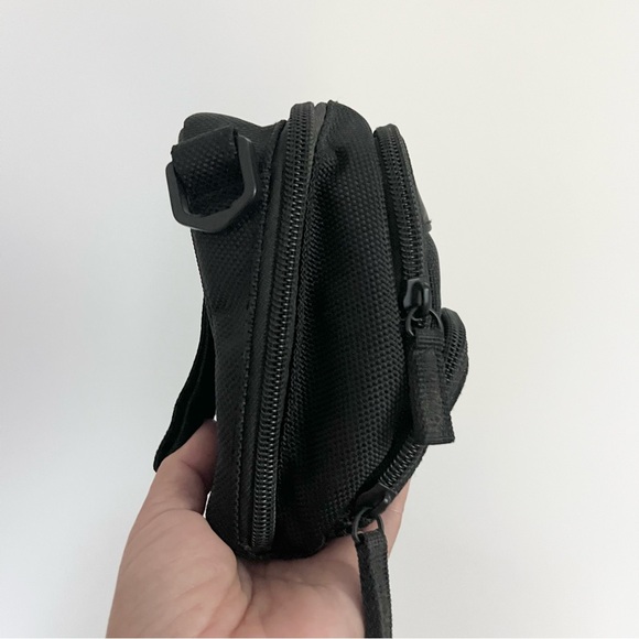 Sony Cybershot Digital Camera Bag Holder Zippered Closure with Belt Loop Black - Picture 2 of 5